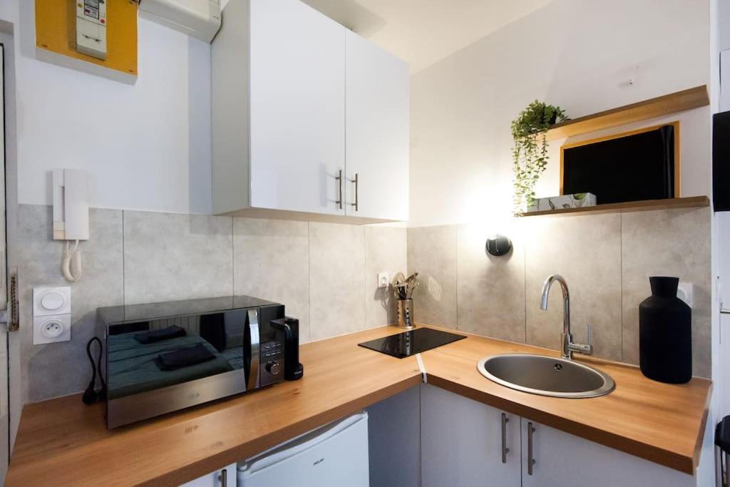 La Casa : Logement En Centre Ville, Cathedrale Amiens Extérieur photo