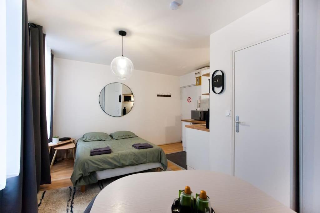 La Casa : Logement En Centre Ville, Cathedrale Amiens Extérieur photo