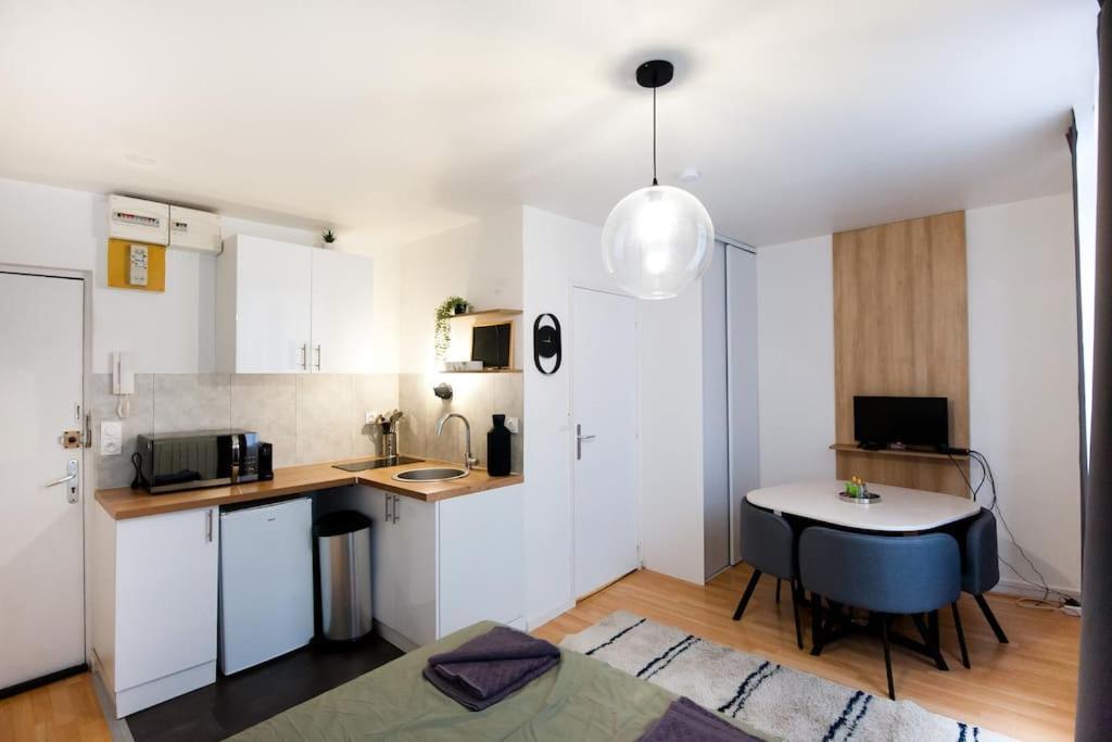 La Casa : Logement En Centre Ville, Cathedrale Amiens Extérieur photo